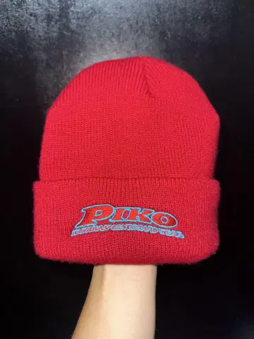 Puko 로고 빨간색 니트 모자