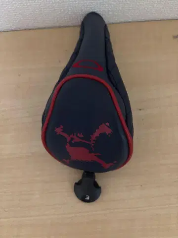 Oakley 레어 오클리 유틸리티 커버 스컬 디자인