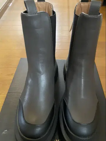 새상품 야마다야 nouer 에르 다크 그레이 사이드 고어 부츠 39