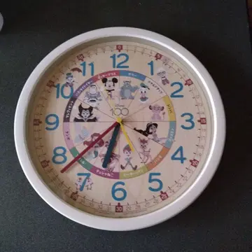SEIKO 디즈니 100주년 한정판 디자인 벽시계