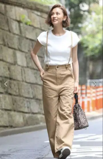 something 프릭스스토어 베이지 와이드 살로펫
