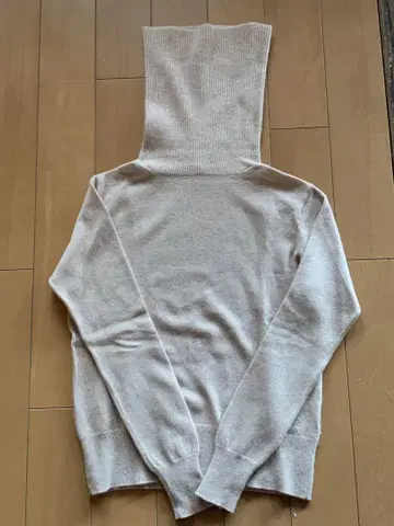 UNIQLO 캐시미어 하이넥 스웨터