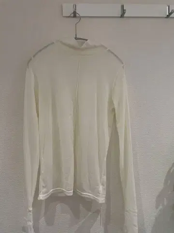 [ 미사용 새상품 ] 그레디 브릴리언트 시어 티셔츠