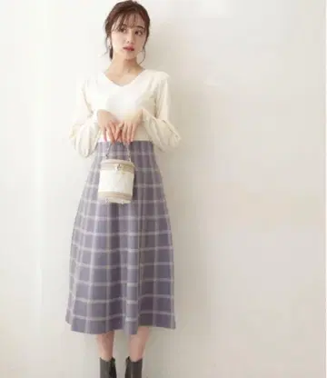 프로포션 바디 드레싱 체크 자카드 니트 원피스