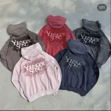 younger song 엠블럼 로고 자수 지퍼 후드티 레드