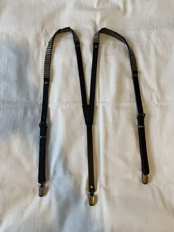 서스펜더 가죽 x 메탈