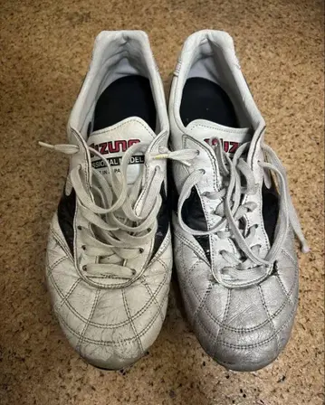 미즈노 Mizuno Morelia 축구 스파이크 크로스 스테이지 화이트