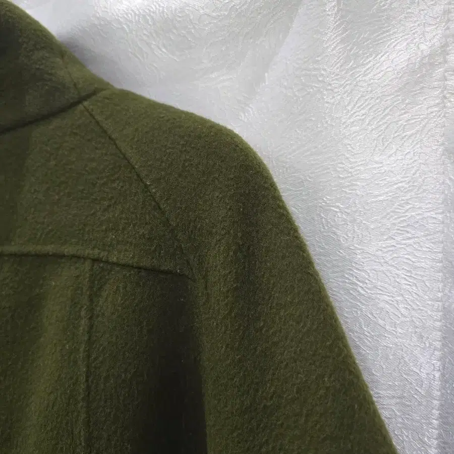 시스템 카키색 모직 하프 코트