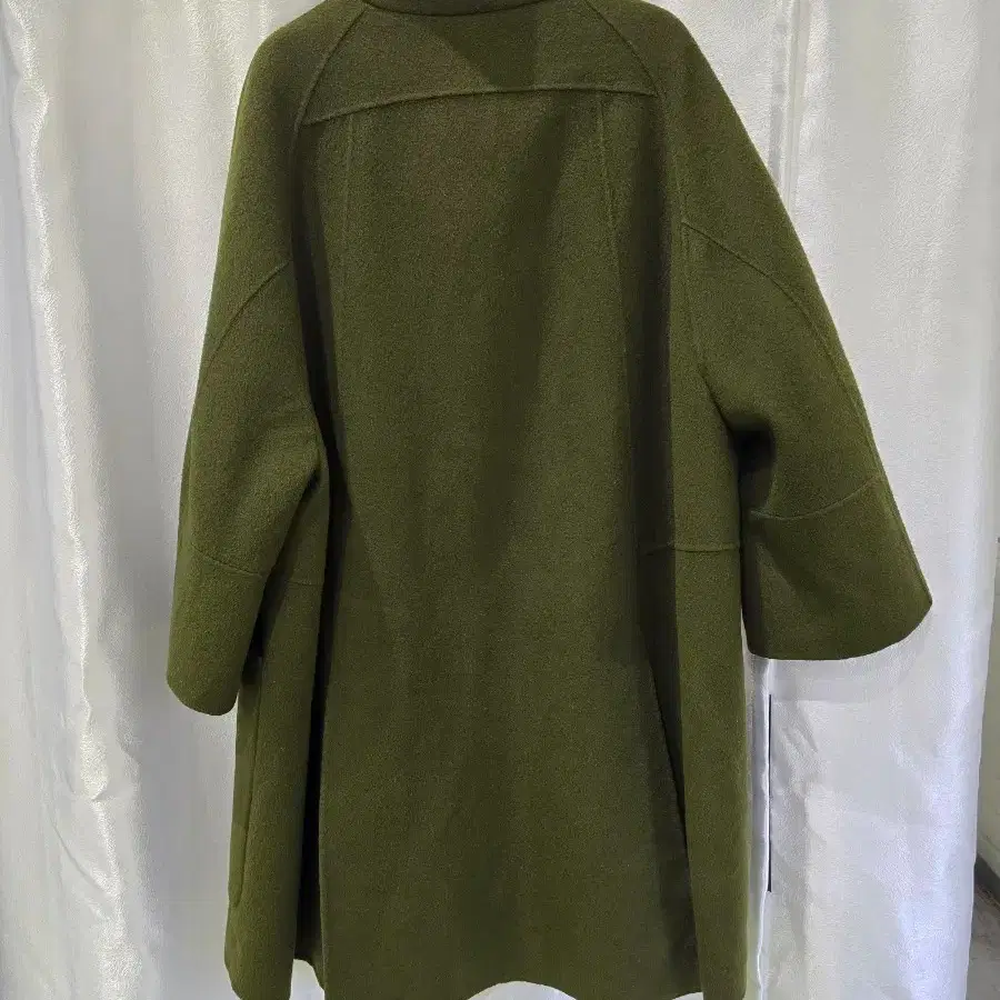 시스템 카키색 모직 하프 코트