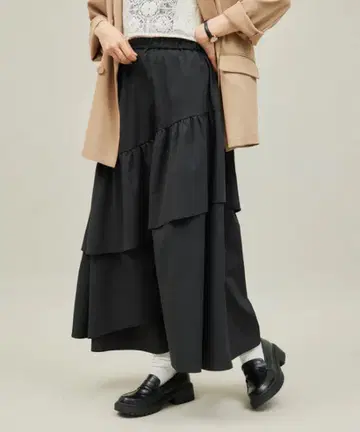 로페피크닉 비대칭 볼륨 캉캉 스커트