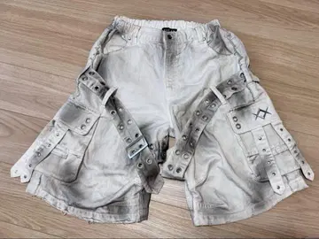 안료 가공 데님 하프 팬츠와 데미지 데님 캡 세트