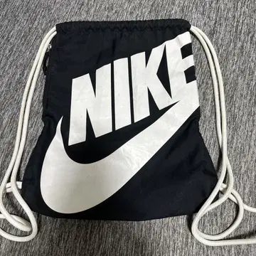 Nike 블랙 냅색