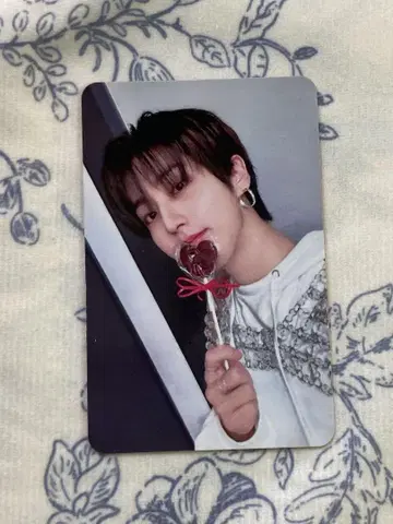 Stray Kids -STAR 한 스키즈 당첨 트레이딩 카드