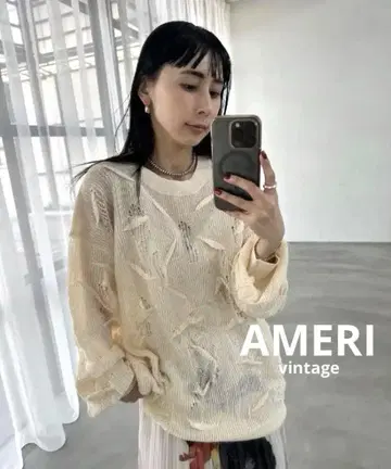 [ 새상품급 ] AMERI MEDI TUCK DAMAGE KNIT TOP