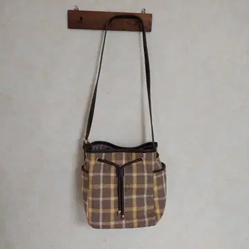 아네모네 숄더백