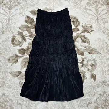 UNIQLO 블랙 플리츠 롱 스커트