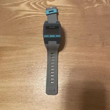 NIXON 시계