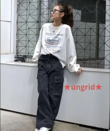 ungrid 라이트 맨투맨