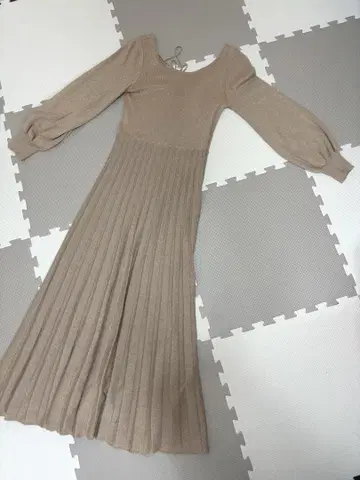 베이지 라메 믹스 원피스