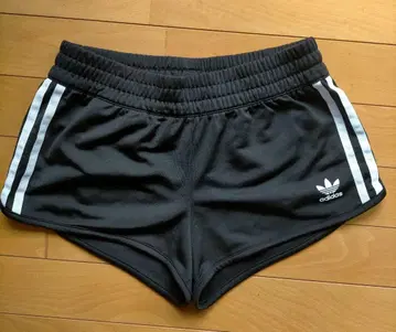 아디다스 오리지널스 숏팬츠 M 블랙 3선 라인 여성용