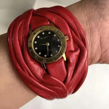 Pierre Lannier Paris 빈티지 가죽 손목시계