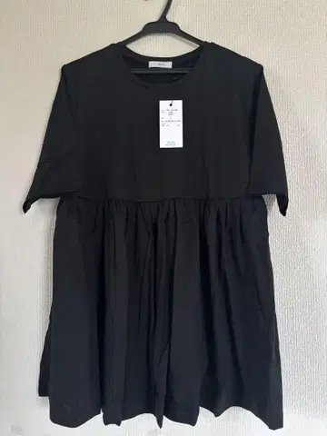 새상품 yori 플레어 티셔츠 F 사이즈