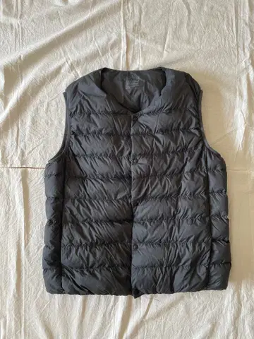 무인양품 노카라 다운 베스트 XL/다크 그레이 패커블