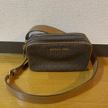 MICHAEL KORS 브라운 숄더백