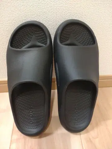 Crocs 멜로우 샌들