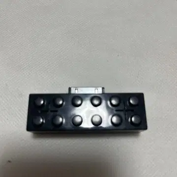 VERSOS 블랙 블록 부품풍 스피커?