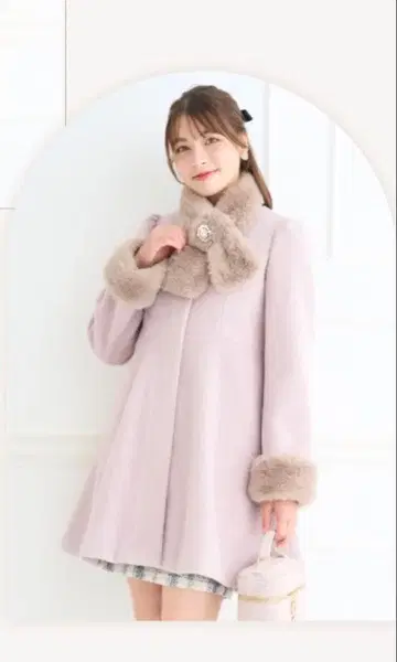 LUDIC PARK 비쥬 코트 핑크 비쥬 부착