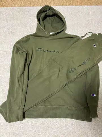 Champion 올리브 셋업