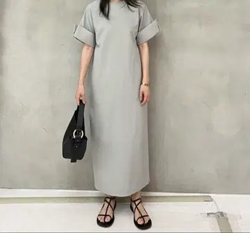 [ 새상품급 ] Mila Owen 미라 오웬 반팔 롱 원피스 그레이