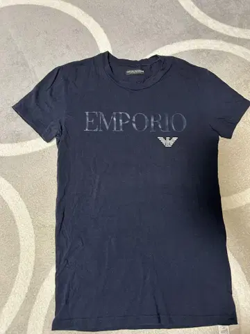 EMPORIO ARMANI 네이비 T셔츠 M