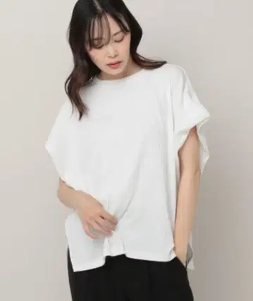 엘르라 리브 돌먼 풀오버 화이트 L