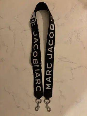 MARC JACOBS 로고 스트랩