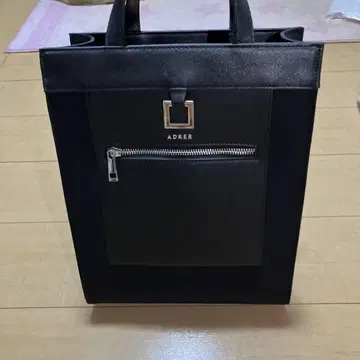 ADRER 블랙 토트백