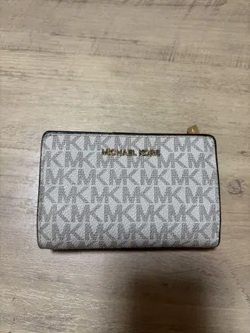 MICHAEL KORS 접이식 지갑 모노그램