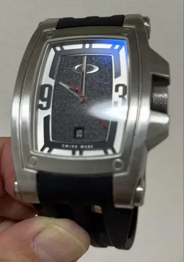 물건 정리중 Oakley Warrant Watch