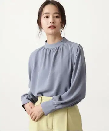 프론트 개더 턱 숄더 블라우스 퍼플