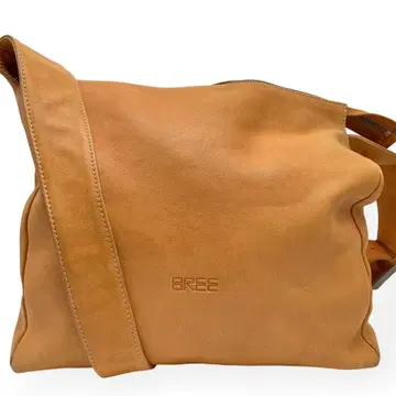 새상품급 BREE 브리 숄더백 가죽 카멜 브라운 사선 가케