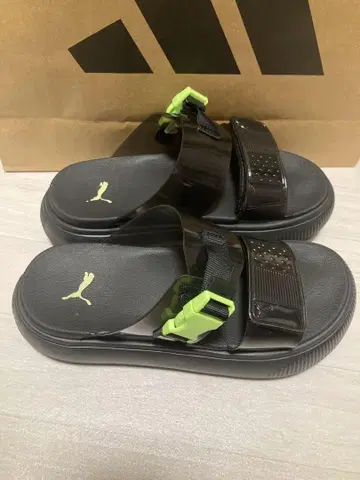 PUMA 스포츠 샌들 블랙/그린