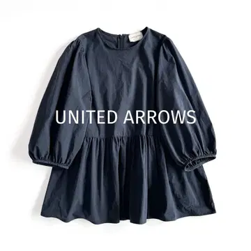 UNITED ARROWS 페플럼 개더 볼륨 슬리브 블라우스