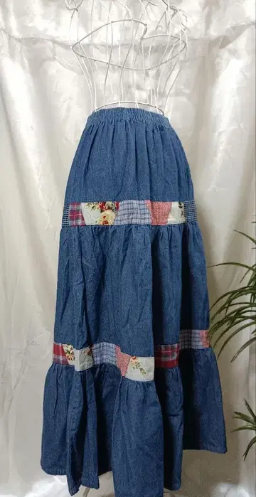 [ 구제 의류 ] vintage 데님 패치워크 티어드 롱 스커트