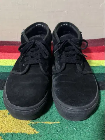 새상품급 90년대 후기 VANS 처카 스웨이드 올블랙 27cm