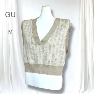 컨디션 최상 GU 자카드 크롭 니트 베스트 NT+E 베이지 M 레이어드