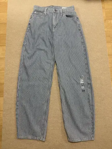 GAP 스트라이프 데님 팬츠