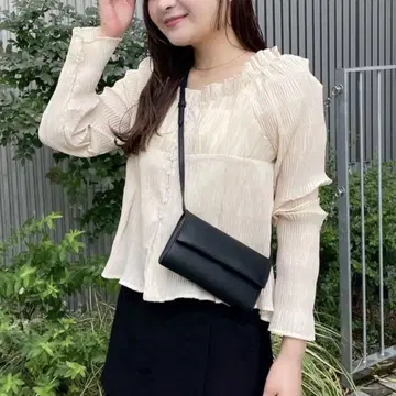 mystic 셔링 블라우스