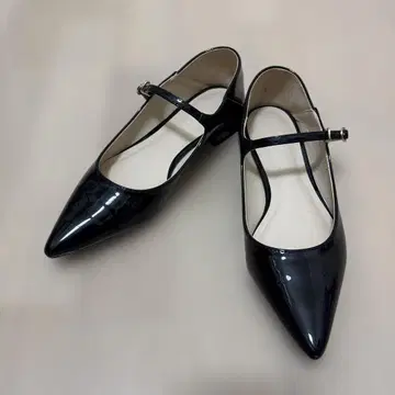 [ 새상품급 ] 멜리 제인 2WAY 에나멜 펌프스 블랙