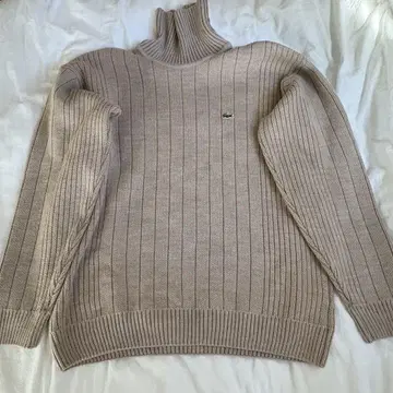 Lacoste 베이지 터틀넥 스웨터